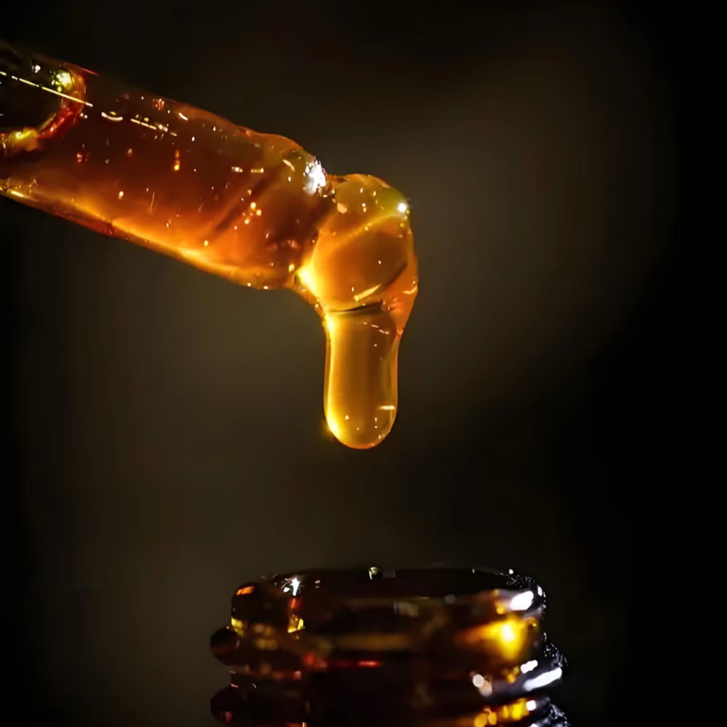 Agarwood essential oil