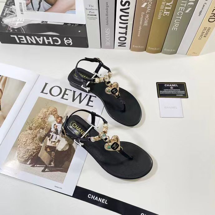 Chanel Shiny Pearl Crystal Cc Heart Thong Sandals Black G39674 X01000 94305