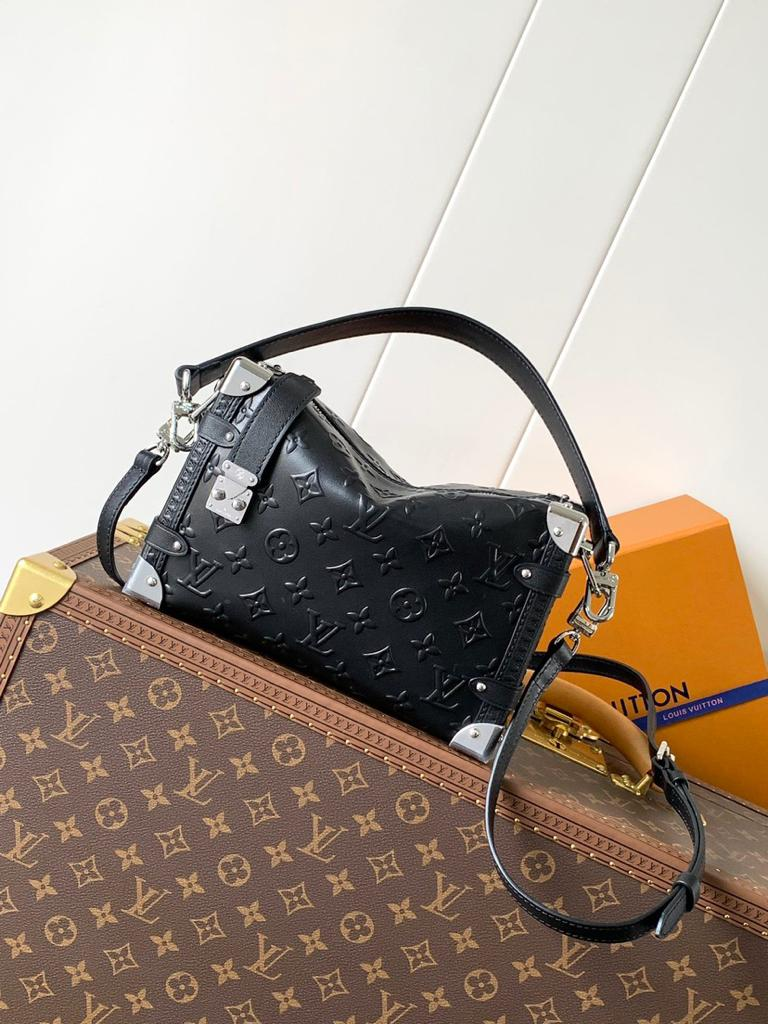Louis Vuitton Side Trunk MM Black 23.5/9.3in M14572