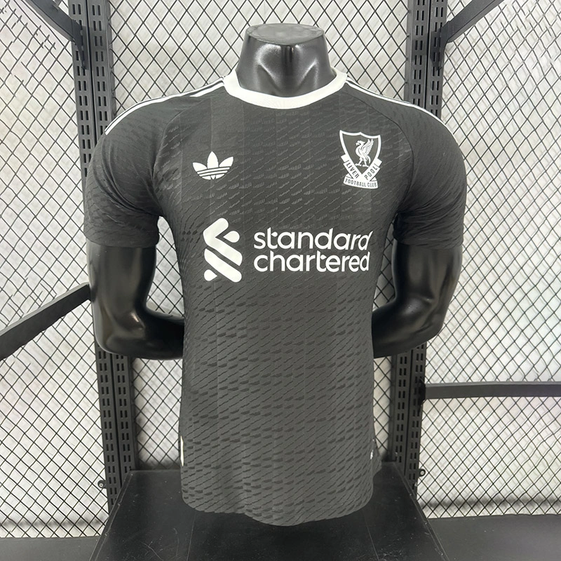 Player 2024-25 Liverpool goalkeeper Football jersey