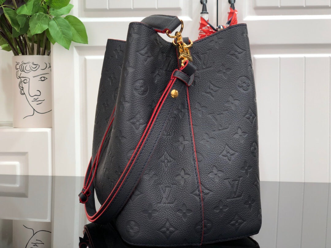 Louis Vuitton N Ono  Mm Bucket 26Cm Navy Blue