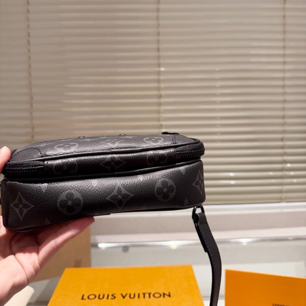 Louis Vuitton Alpha Wearable Wallet Monogram Eclipse Black 19Cm M82542