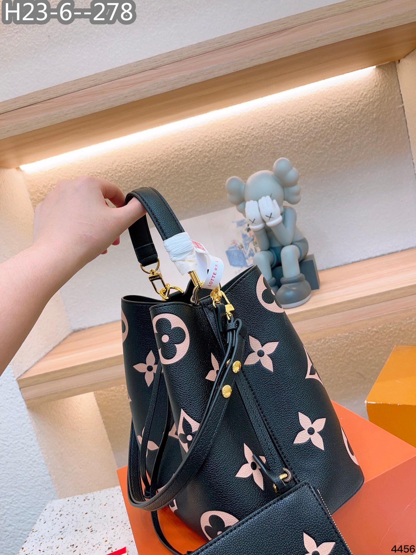 Louis Vuitton N Ono Mm Black 25Cm M45497