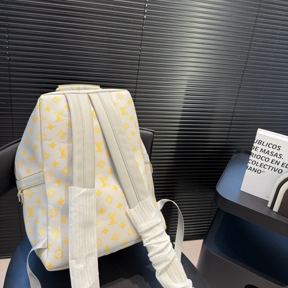 Louis Vuitton Discovery Backpack Monogram Yellow 37cm M14673