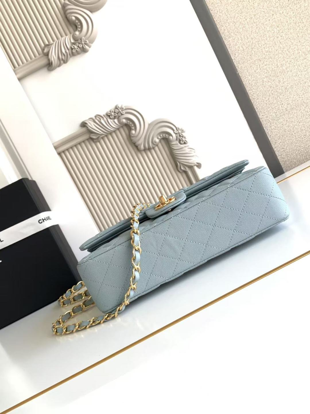 Chanel Classic Flap Bag 25 cm Light Blue Caviar Gold-Tone Hardware A01112