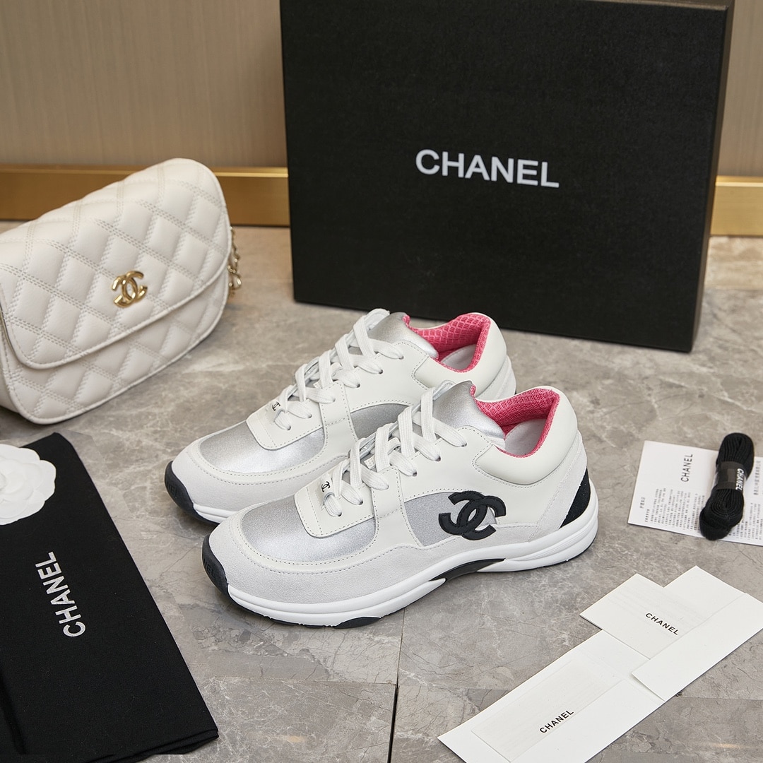 Chanel Suede And Leather Cc Low Top Sneakers White Pink