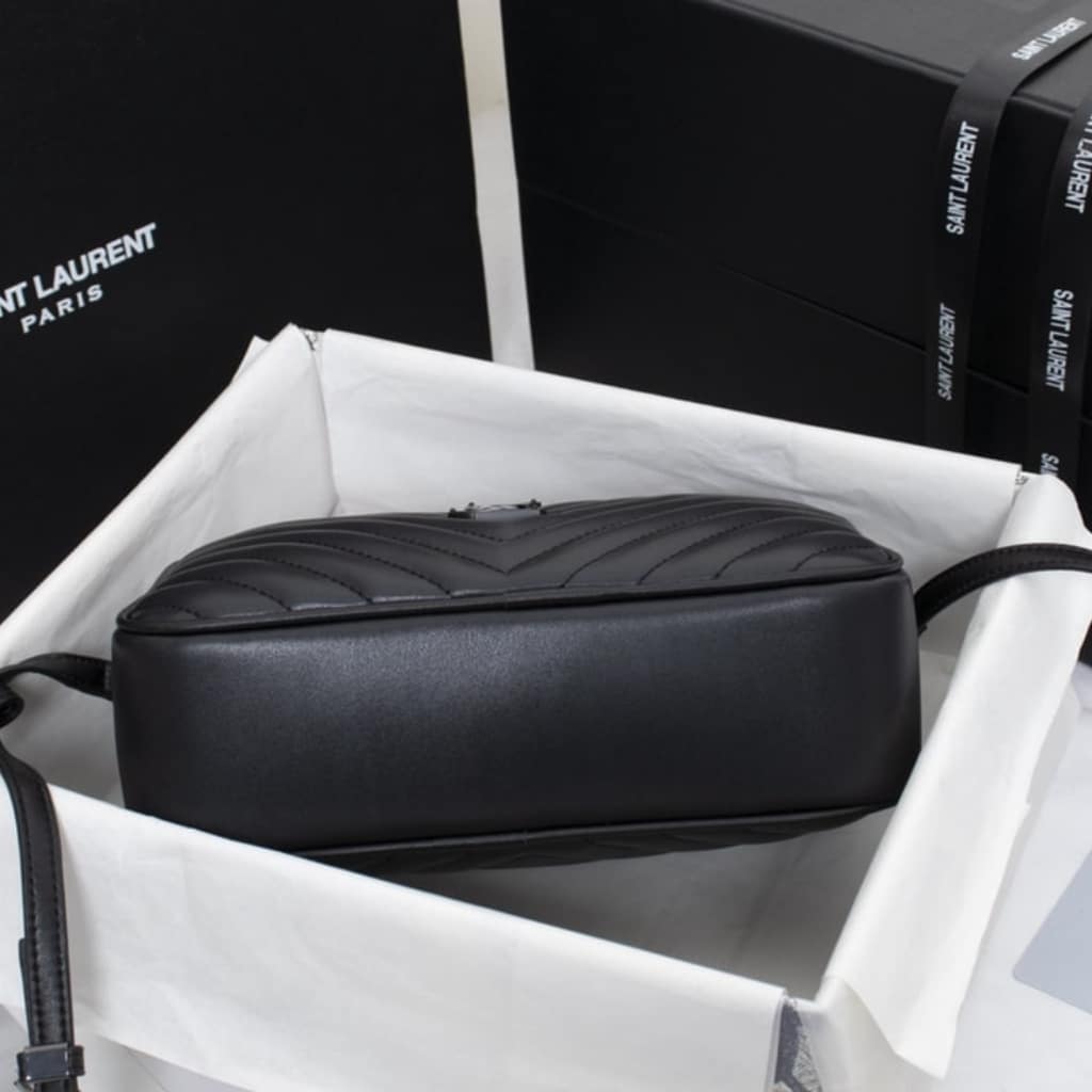 Saint Laurent Lou Camera Bag In Quilted Leather Black Noir 23Cm 761554DV7081000