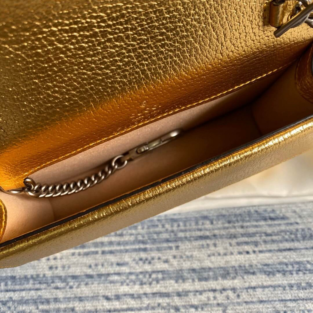 Gucci Dionysus Super Mini Bag in Gold