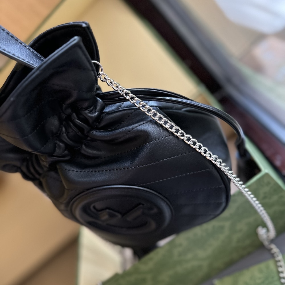 Gucci Blondie Mini Bucket Bag Black 19Cm 760313 Aacp7 1000