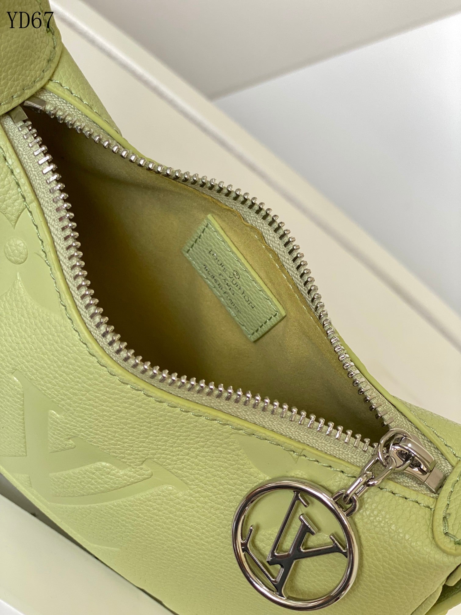 Louis Vuitton Monogram Empreinte Green Shoulder Bag 20Cm M82391