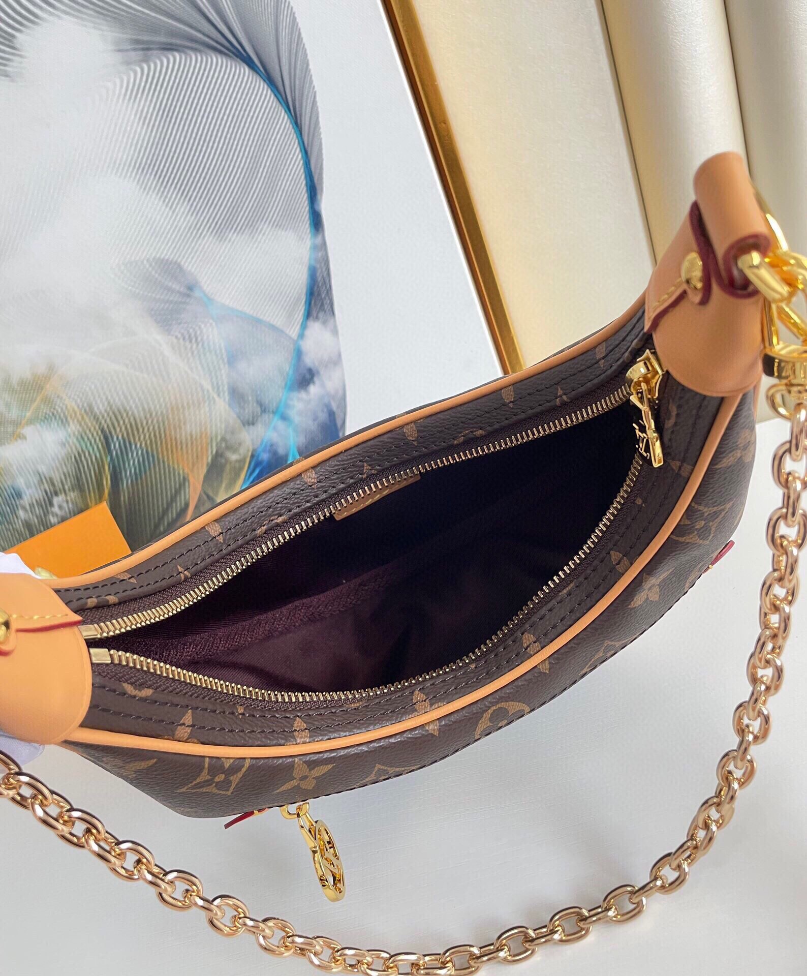 Louis Vuitton Loop Bag Monogram Canvas M81098 23cm/9.1in