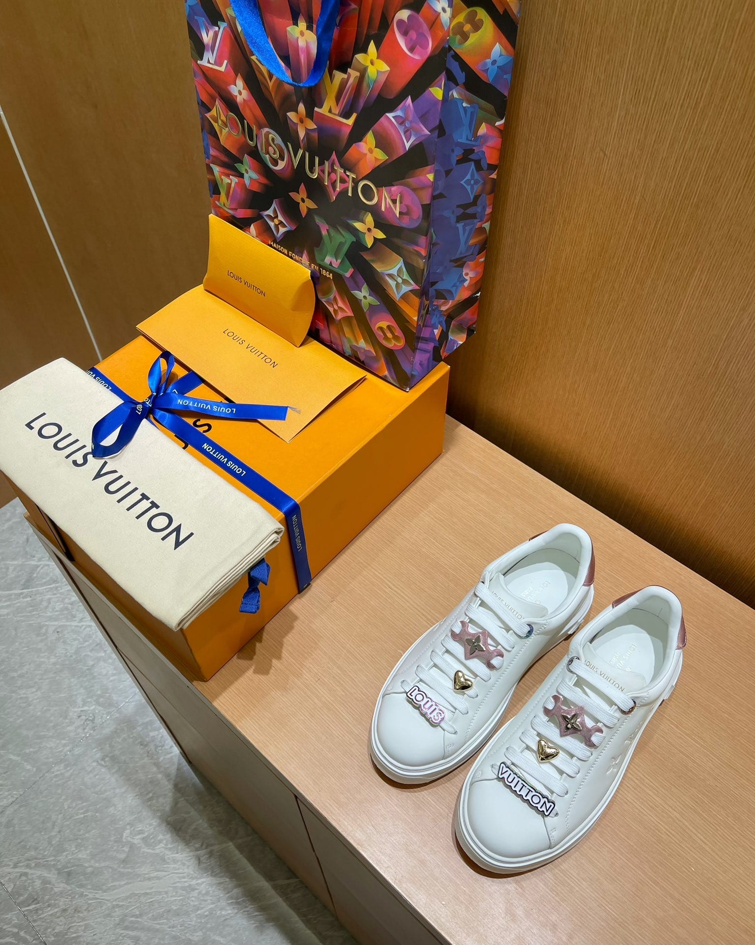 Louis Vuitton Time Out Sneakerk Light Pink 1Aadn9