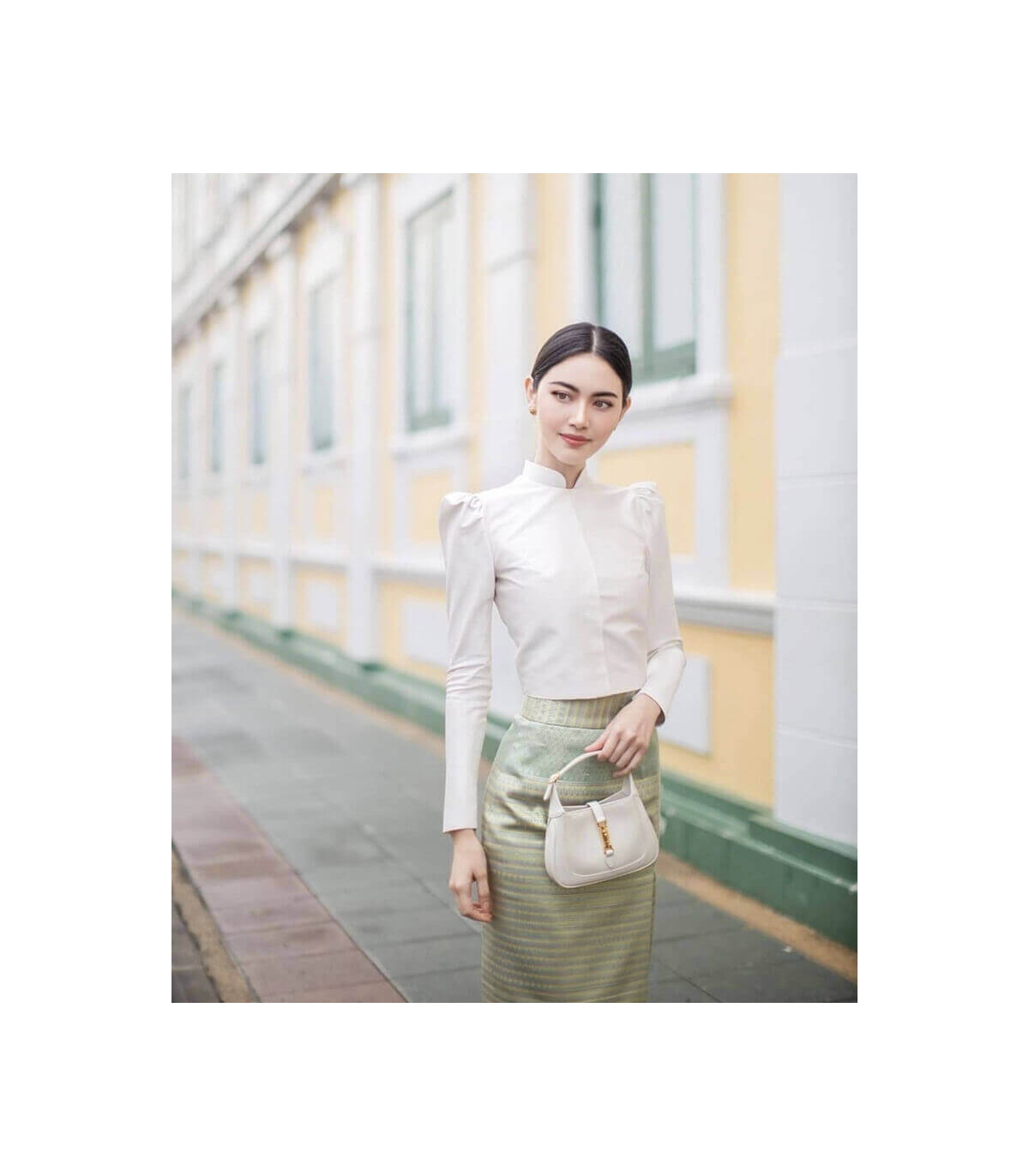 Gucci Jackie 1961 Mini Hobo Bag In White Leather 19cm