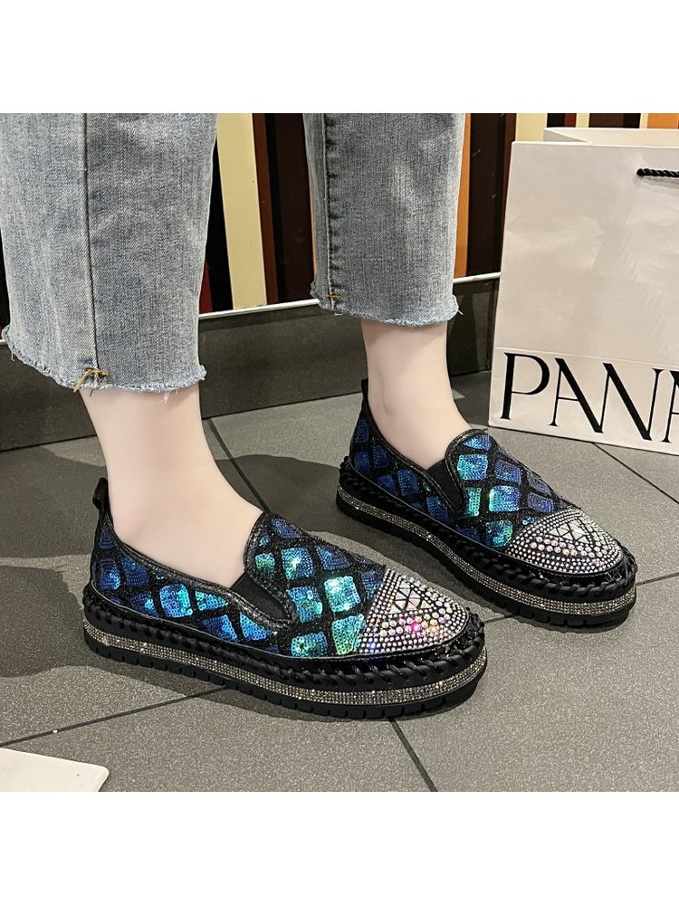 Trendy Colorblock Round Toe Flats Stylish And Comfortable