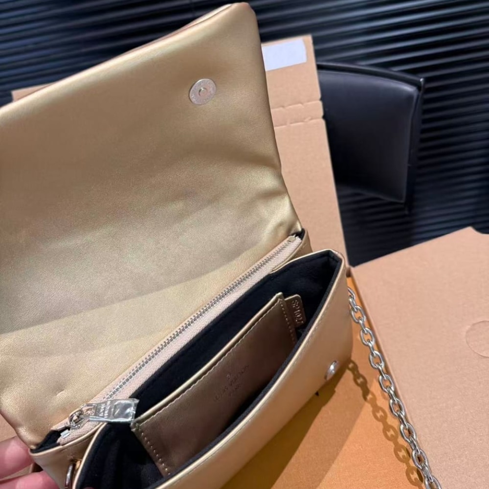 Louis Vuitton Pochette Coussin Monogram Gold 20Cm M80999