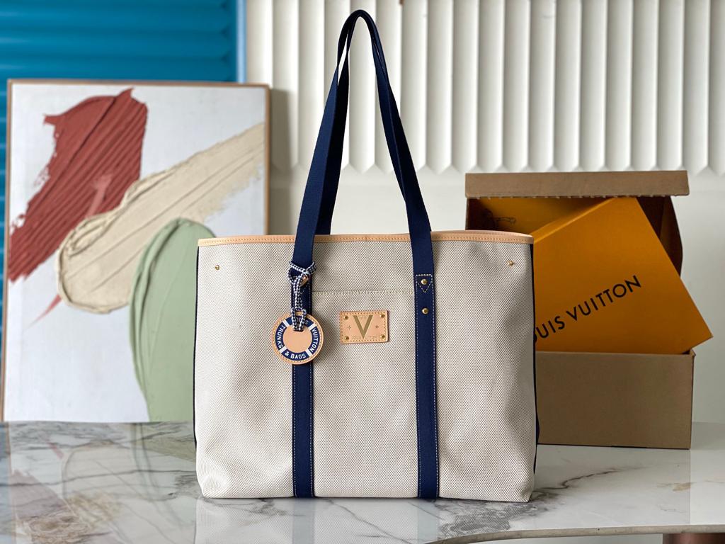 Louis Vuitton Escale Bag Ocean Blue M28503
