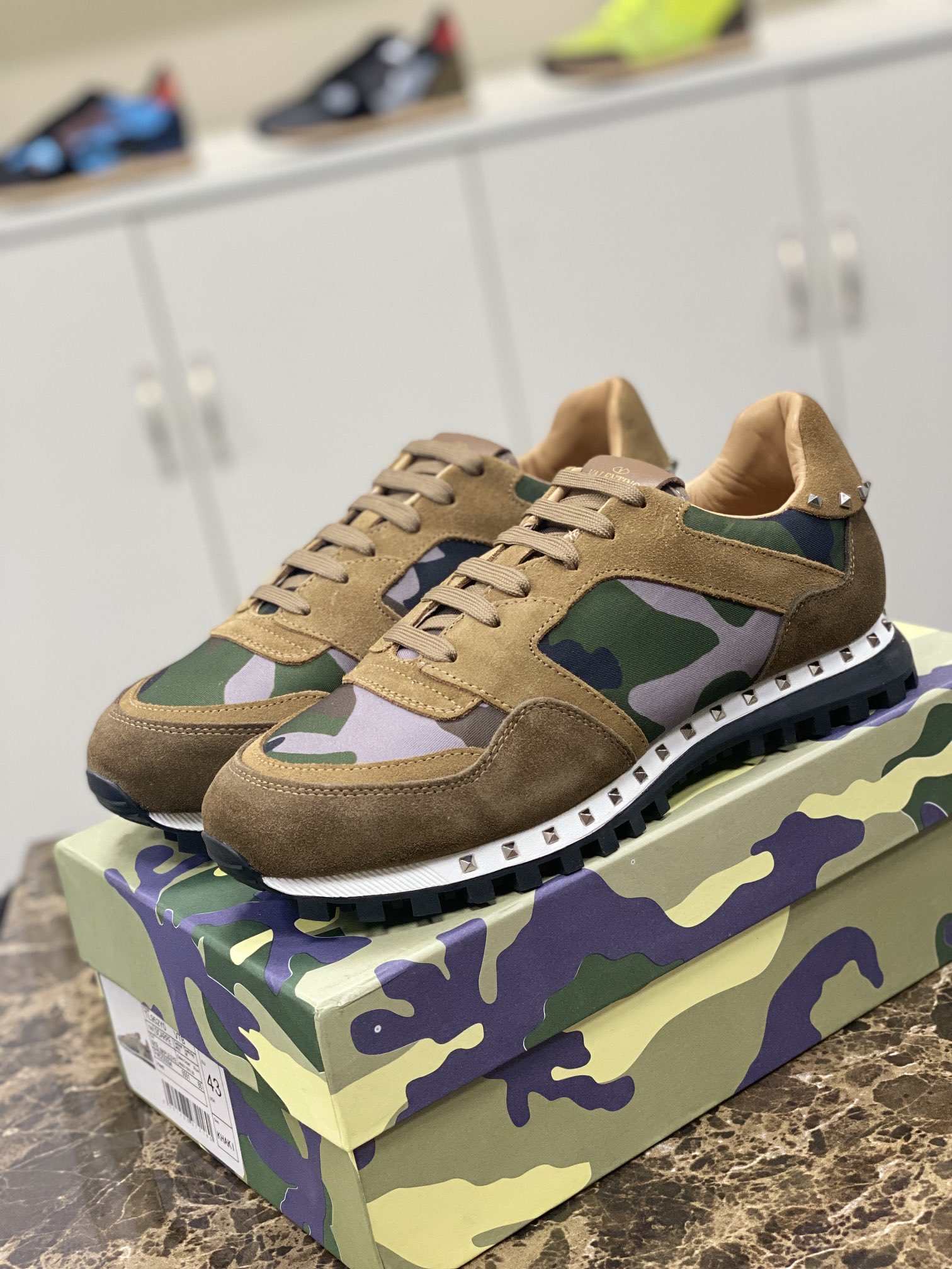 Valentino Sneakers