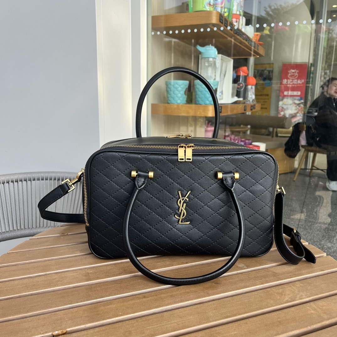 Saint Laurent Lyia Duffle In Quilted Black 31Cm