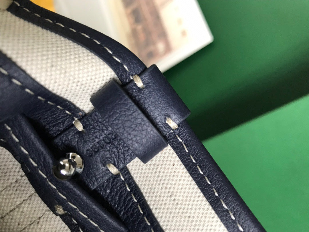 Goyard Petit Flot Bucket Bag 22cm Navy Blue Goyardine Canvas And Lambskin Trim