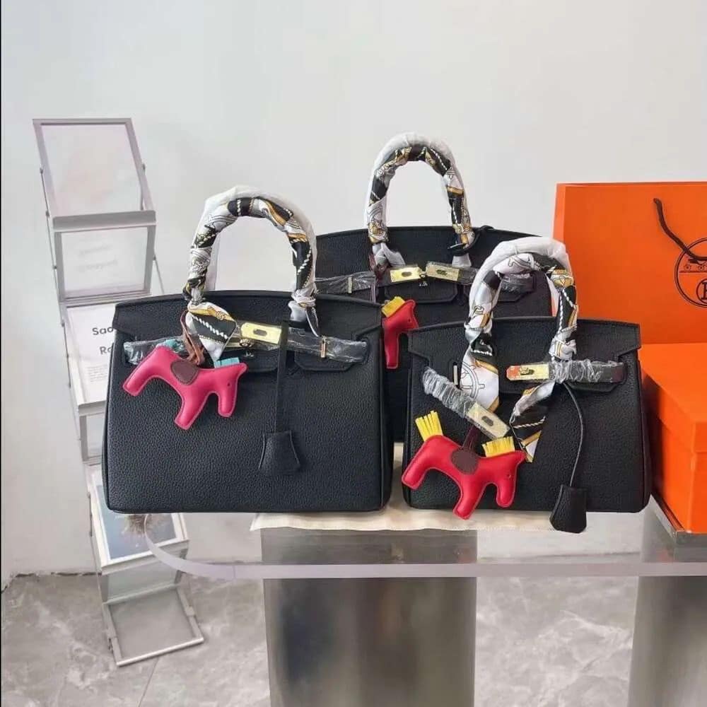 Hermès Birkin 30 Togo Leather Gold Hardware Black 30Cm