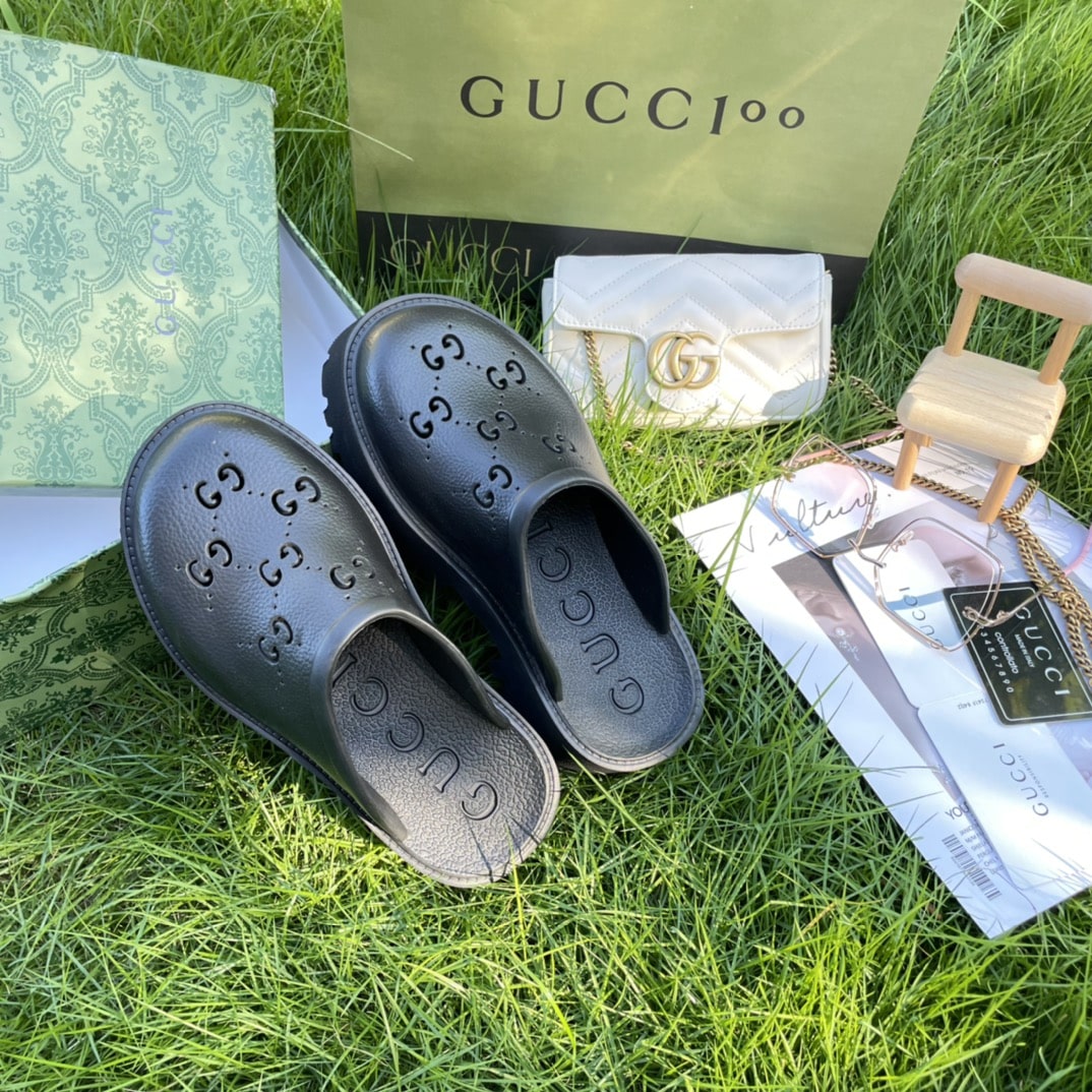 Gucci Men’S Slip On Sandal Black Gg Rubber 655517 Jfb00 1000