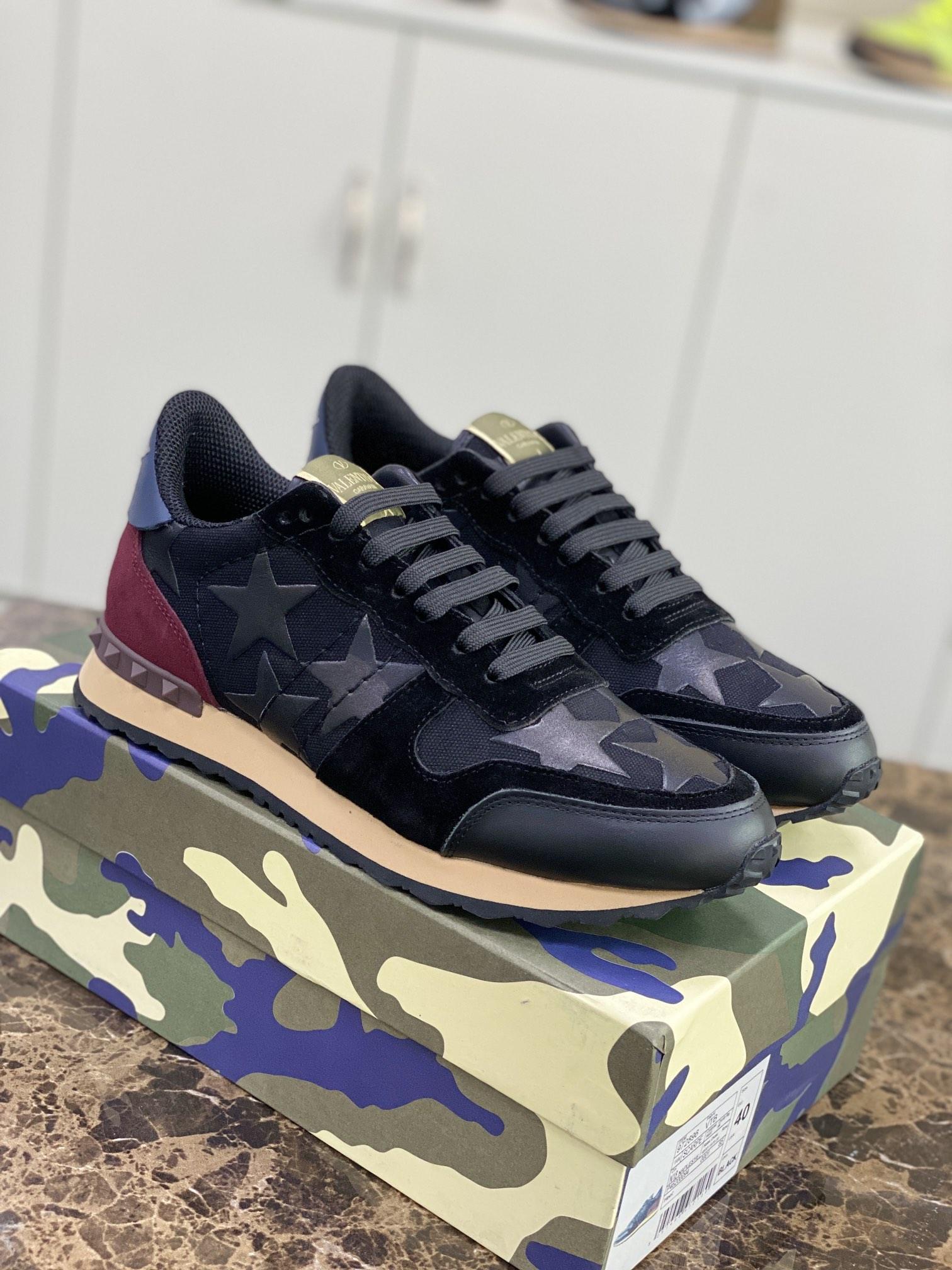 Valentino Sneakers