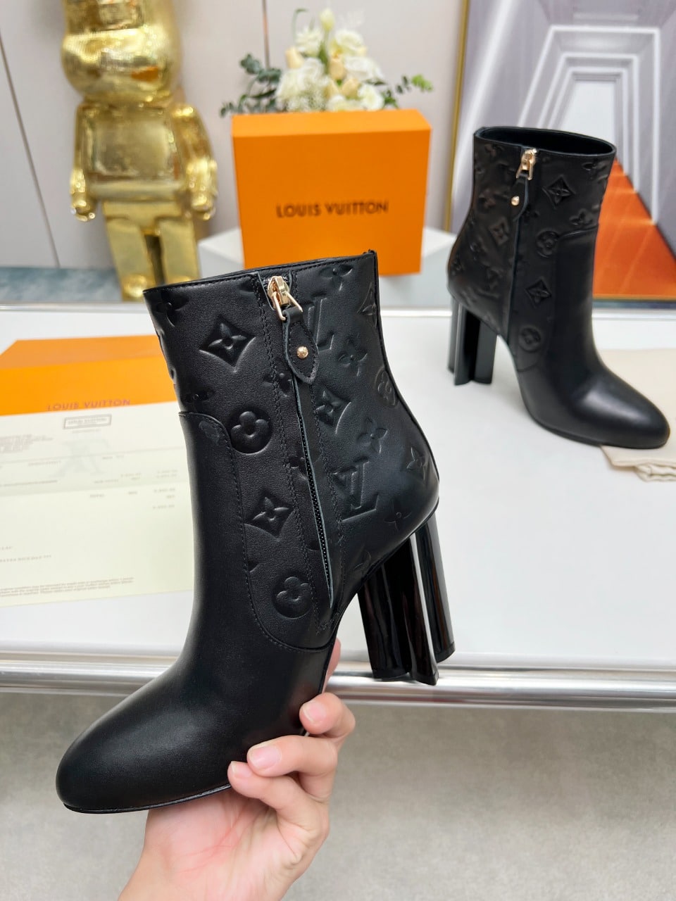 Louis Vuitton Silhouette Ankle Boot Black 1Abp9J