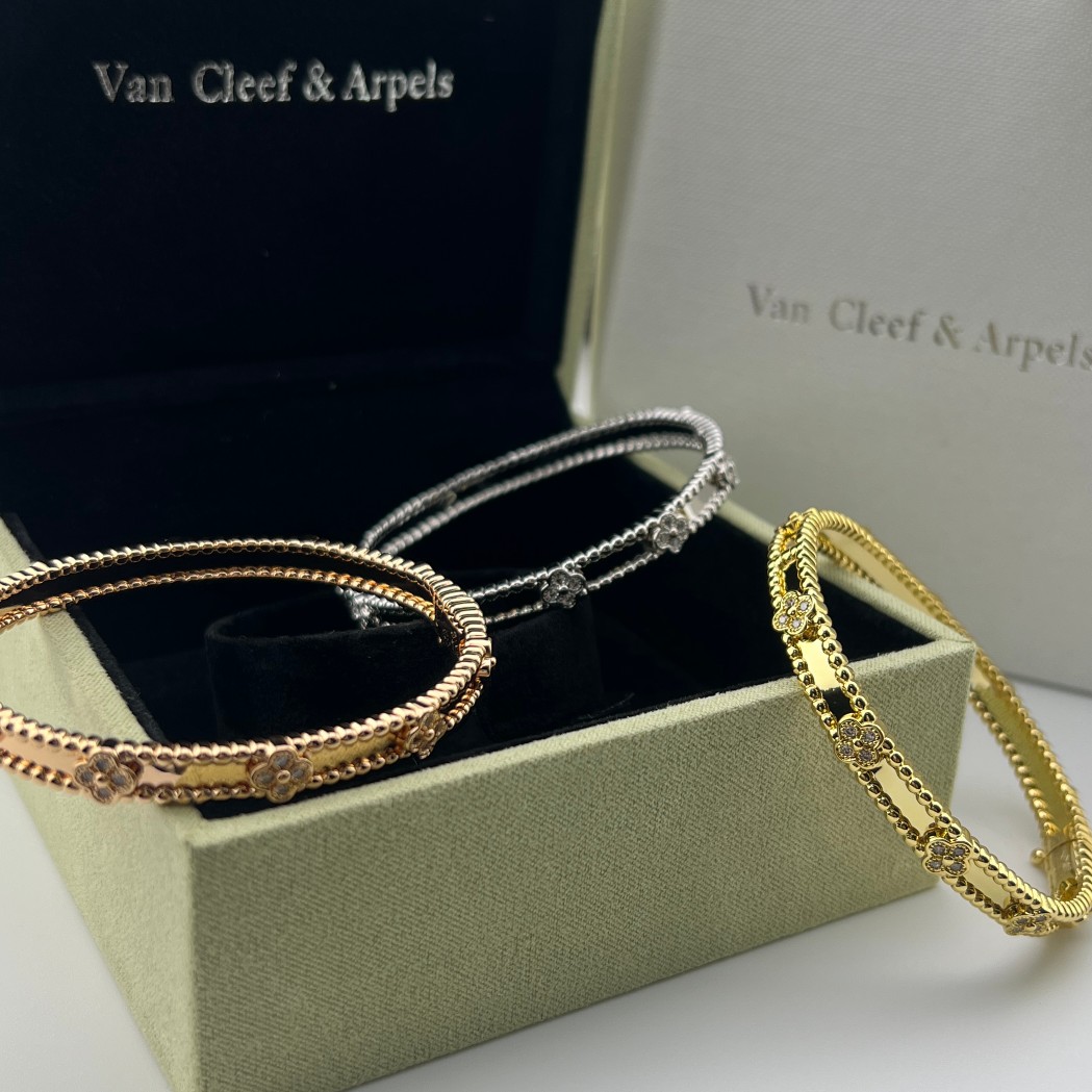 Pavé-set Diamond Kaleidoscope Bracelet