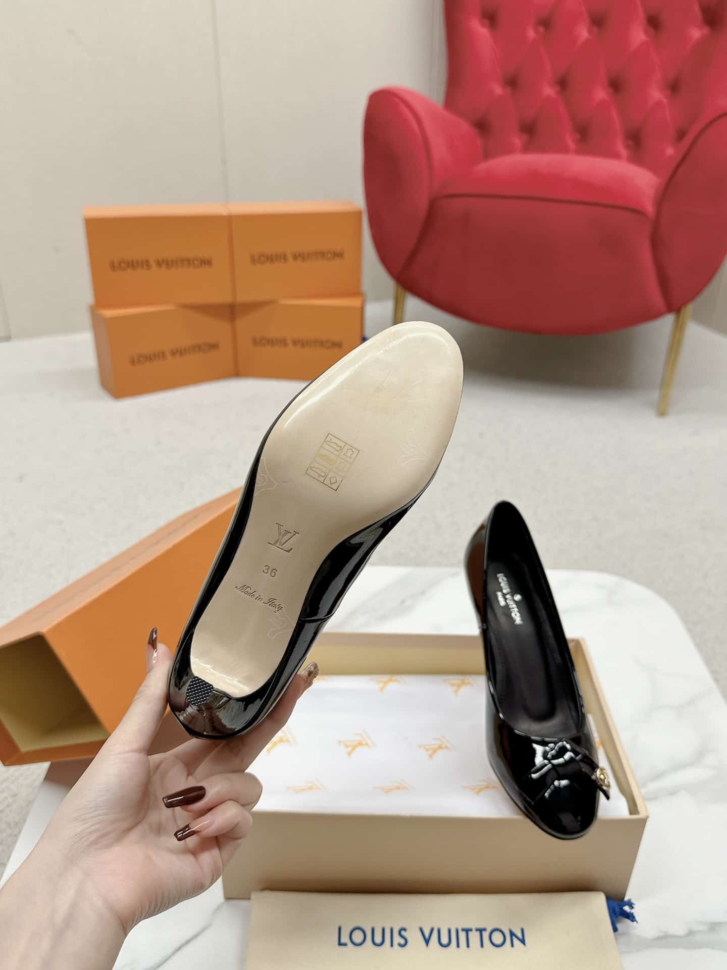 Louis Vuitton Fiancee Pumps Black