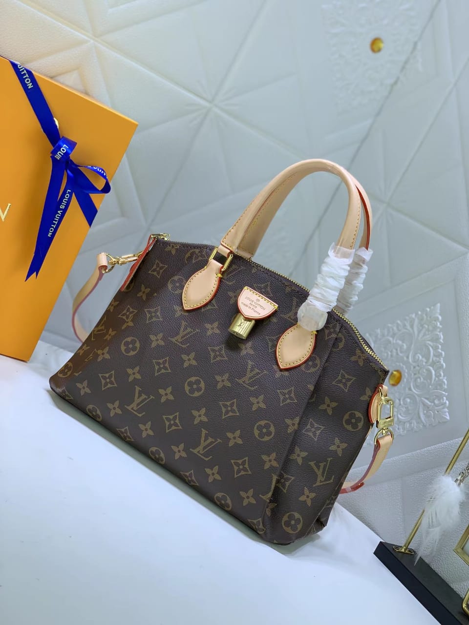 Louis Vuitton Rivoli Pm M44543