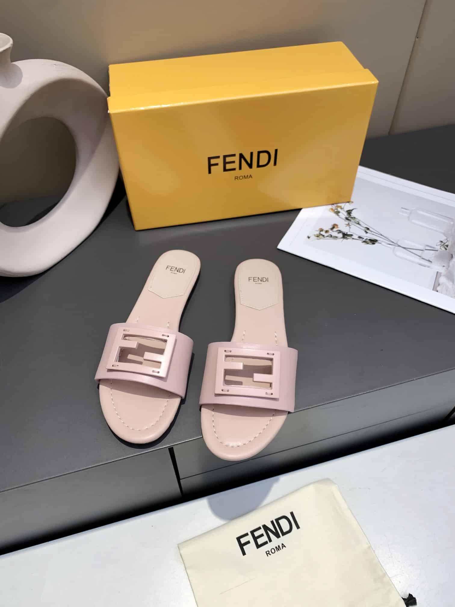 Fendi Signature Leather Sandals Slide Pink 8R8136Ae7Tf1Fgd