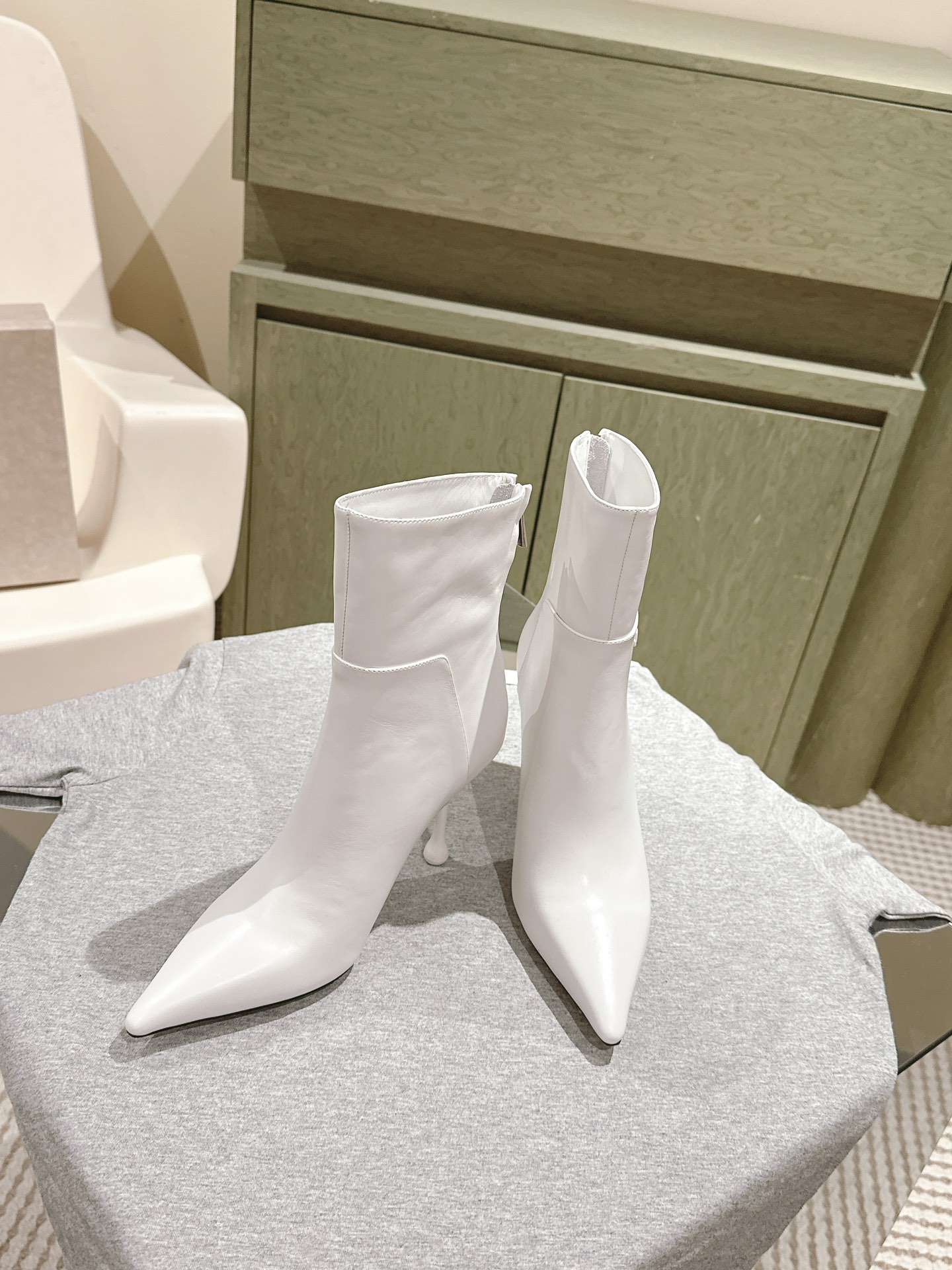 Jimmy Choo | ²⁰²4 𝐬𝐬 -single shoes boots