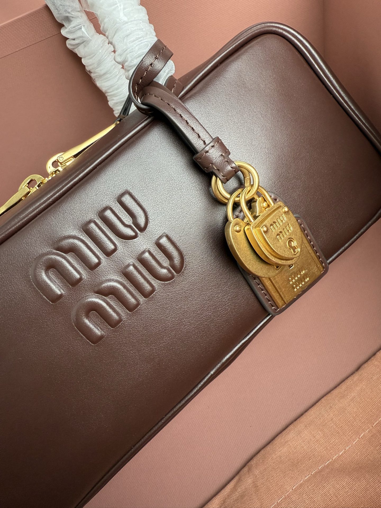 MiuMi*25ss shoulder bag