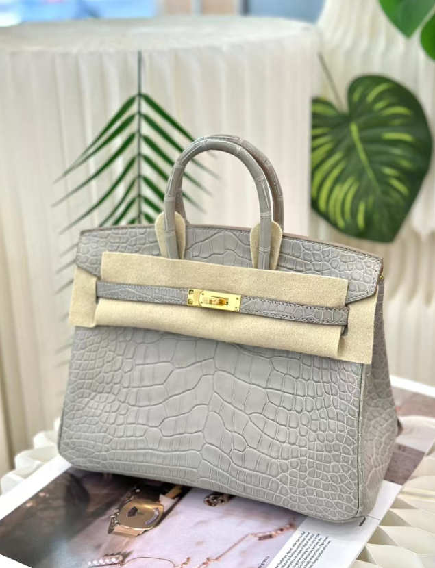 Hermès Birkin 25-30 pearl grey with lemon yellow inner panel matte crocodile skin