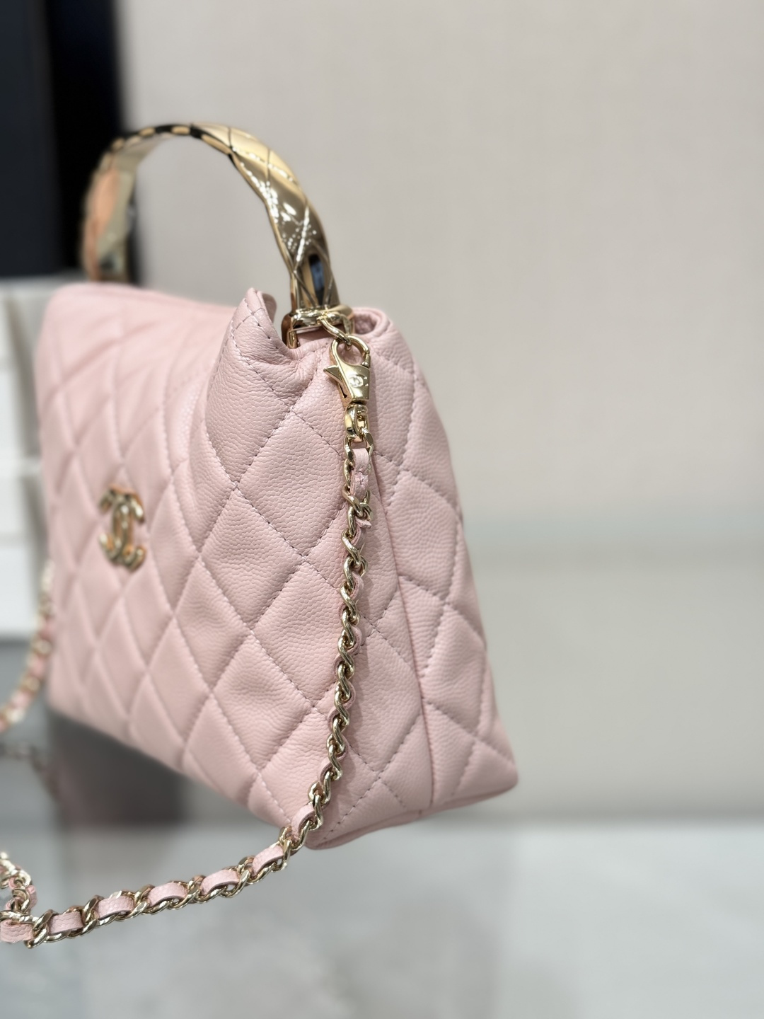 Metal Handle Bucket Bag（Pink）
