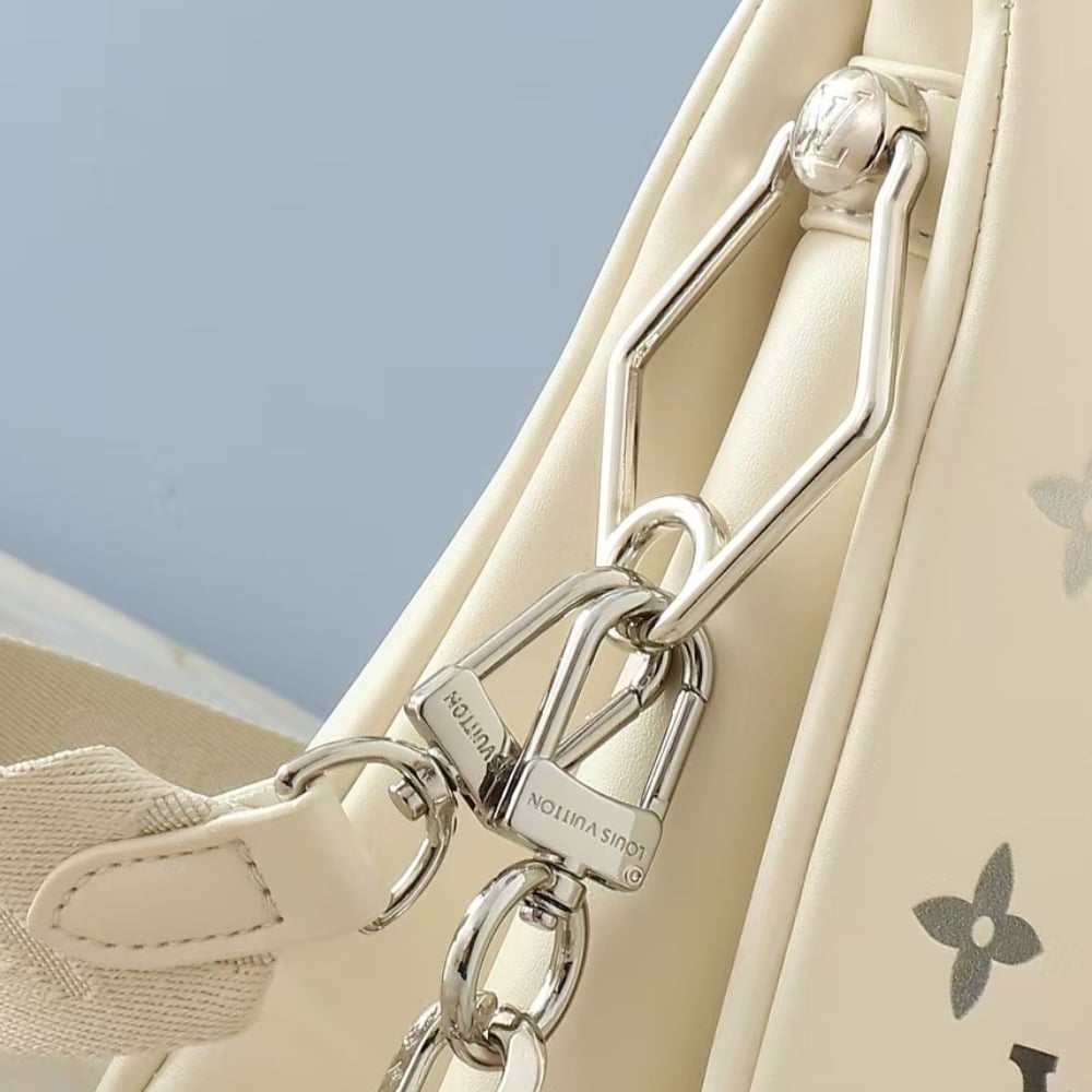 Louis Vuitton Coussin PM Cream 26Cm M11986