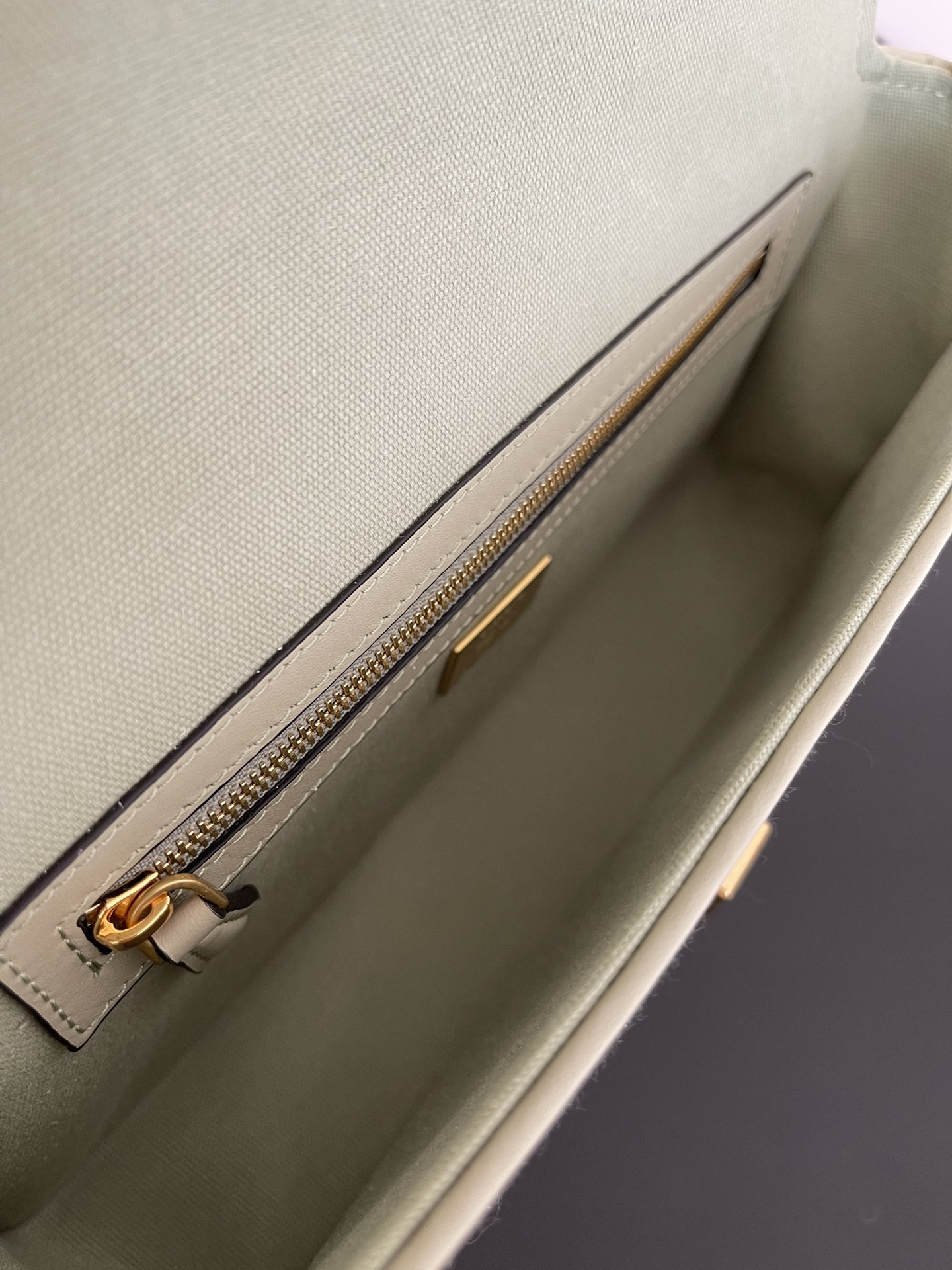 Fendi Baguette Leather Bag 26cm/ 10.2in
