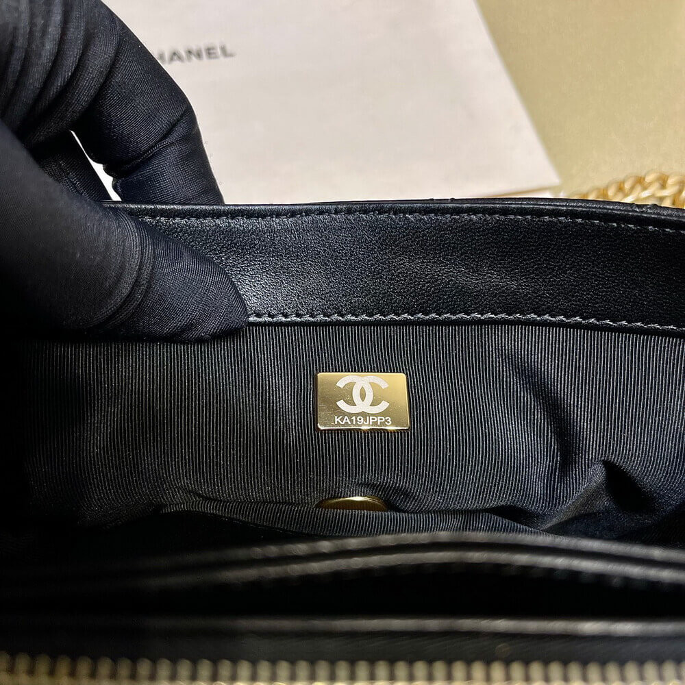 Chanel 22K Gold Pillar Adjustable Chain Flap Bag 22cm