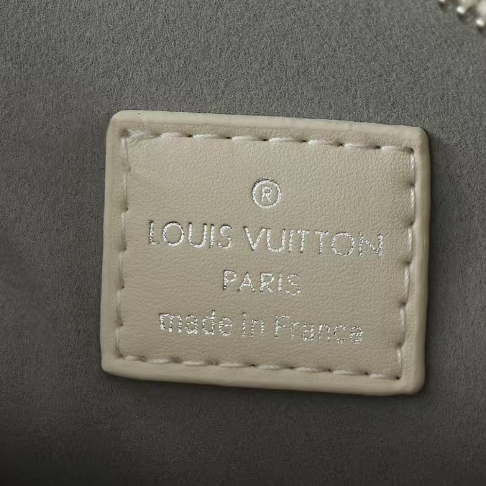 Louis Vuitton Coussin PM Cream 26Cm M11986