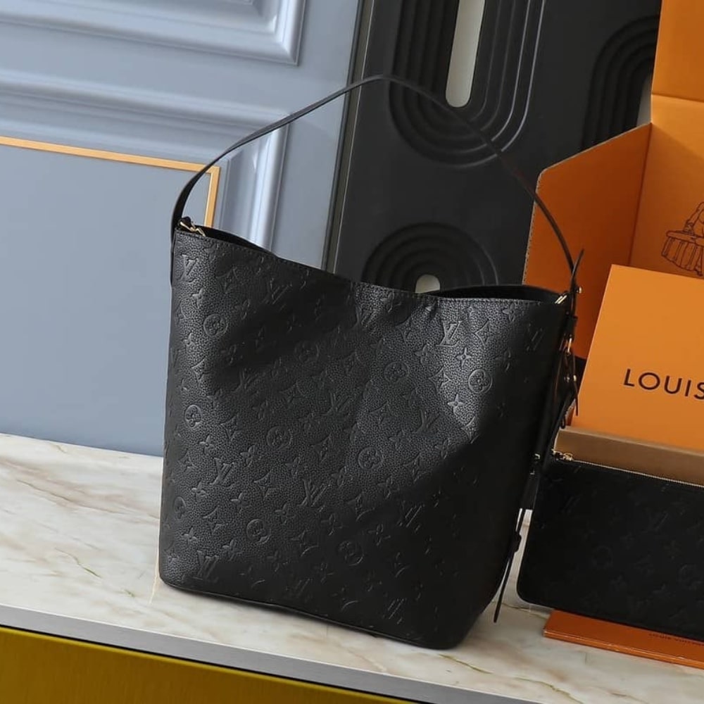 Louis Vuitton All In GM Black 30Cm M13044