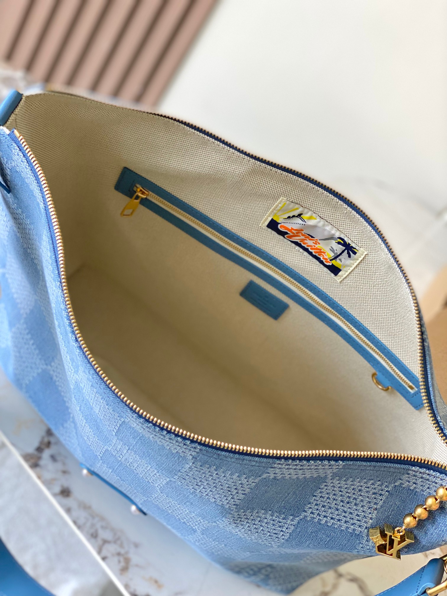 LV N00202 New Vagabond Hobo