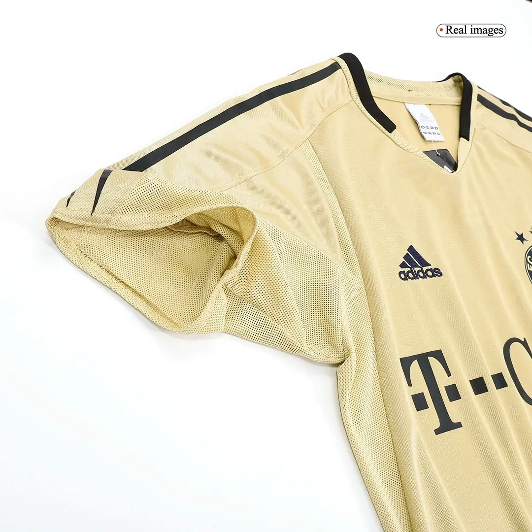 Bayern Munich 2004/05 Away Retro Football Jersey