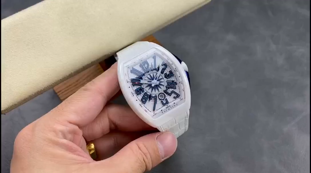 【Super Clone】Swiss Franck Muller Framulan V45 White Ceramic Yacht Model Blue Number