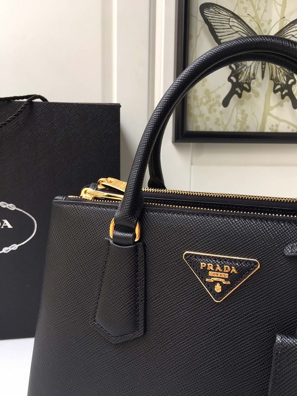 Prada Large Galleria Saffiano Leather Bag In Black