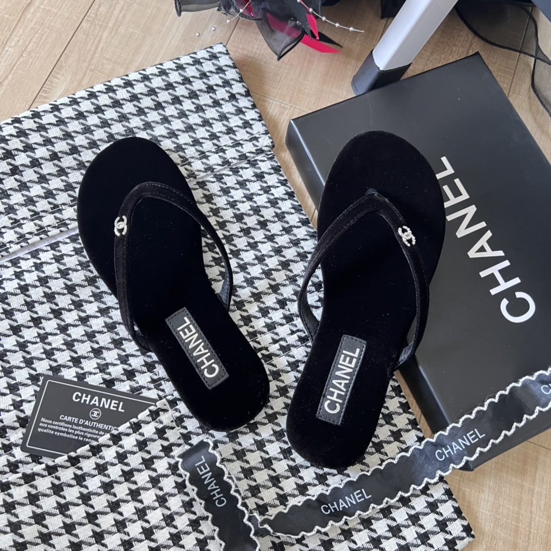 Chanel Thongs Slipper Velvet In Black G45716 B16716 94305