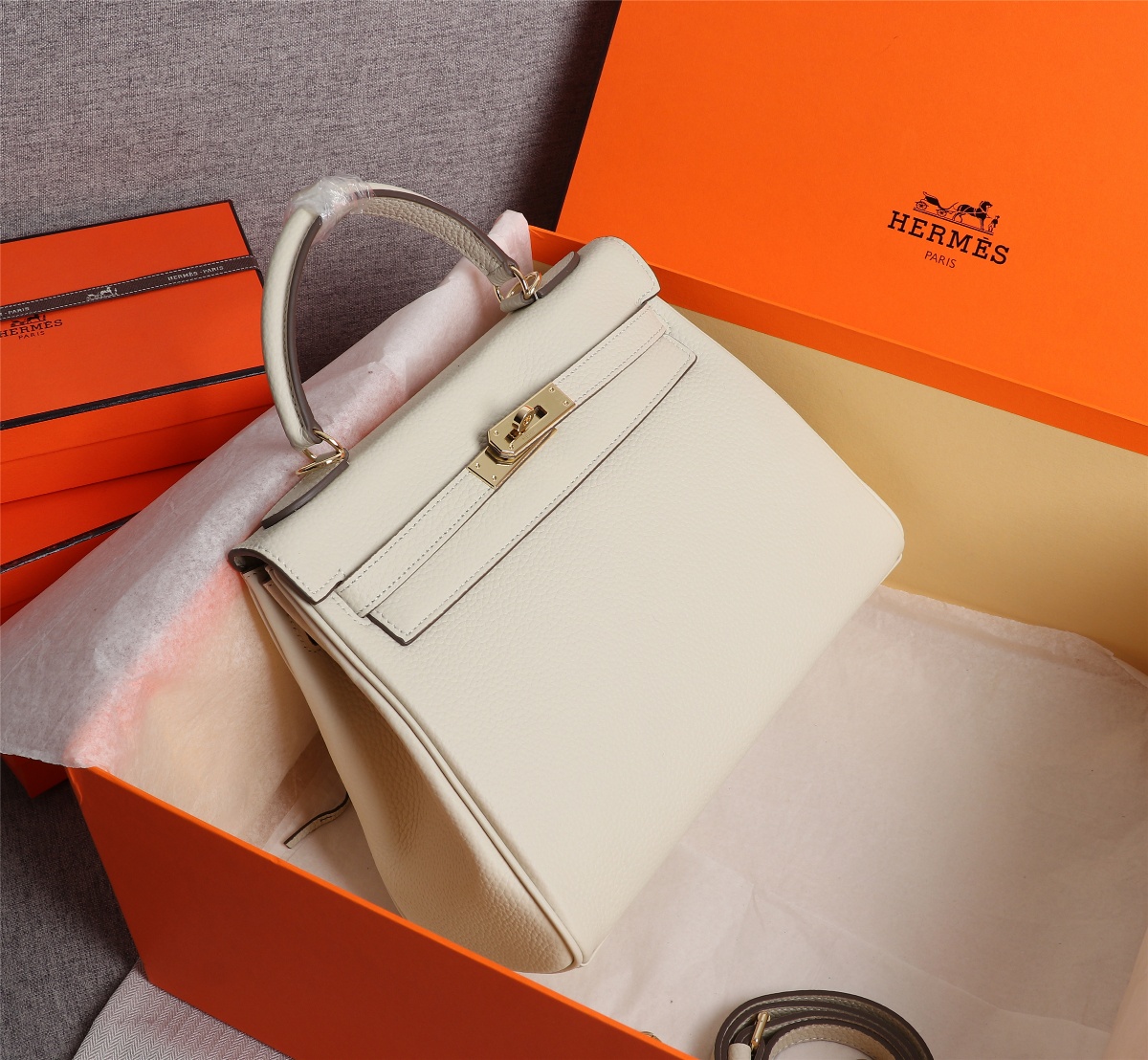 Hermes Kelly White Sellier Rouge Epsom Gold Hardware 25Cm