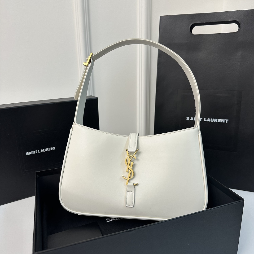 YSL-LE 5 À 7 in smooth leather-BLANC VINTAGE