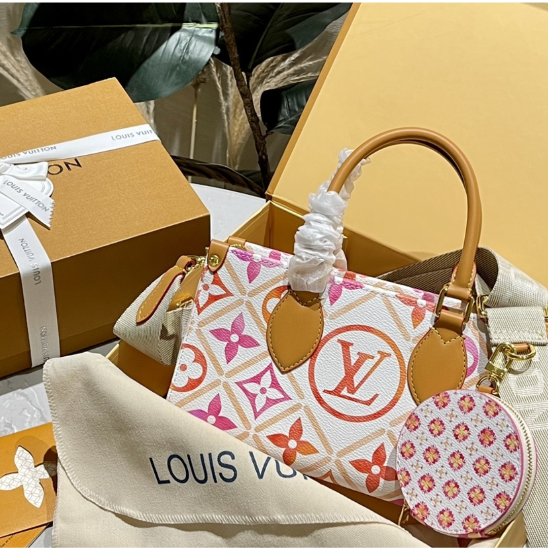 Louis Vuitton Onthego East West Monogram Canvas Coral 25Cm M25318