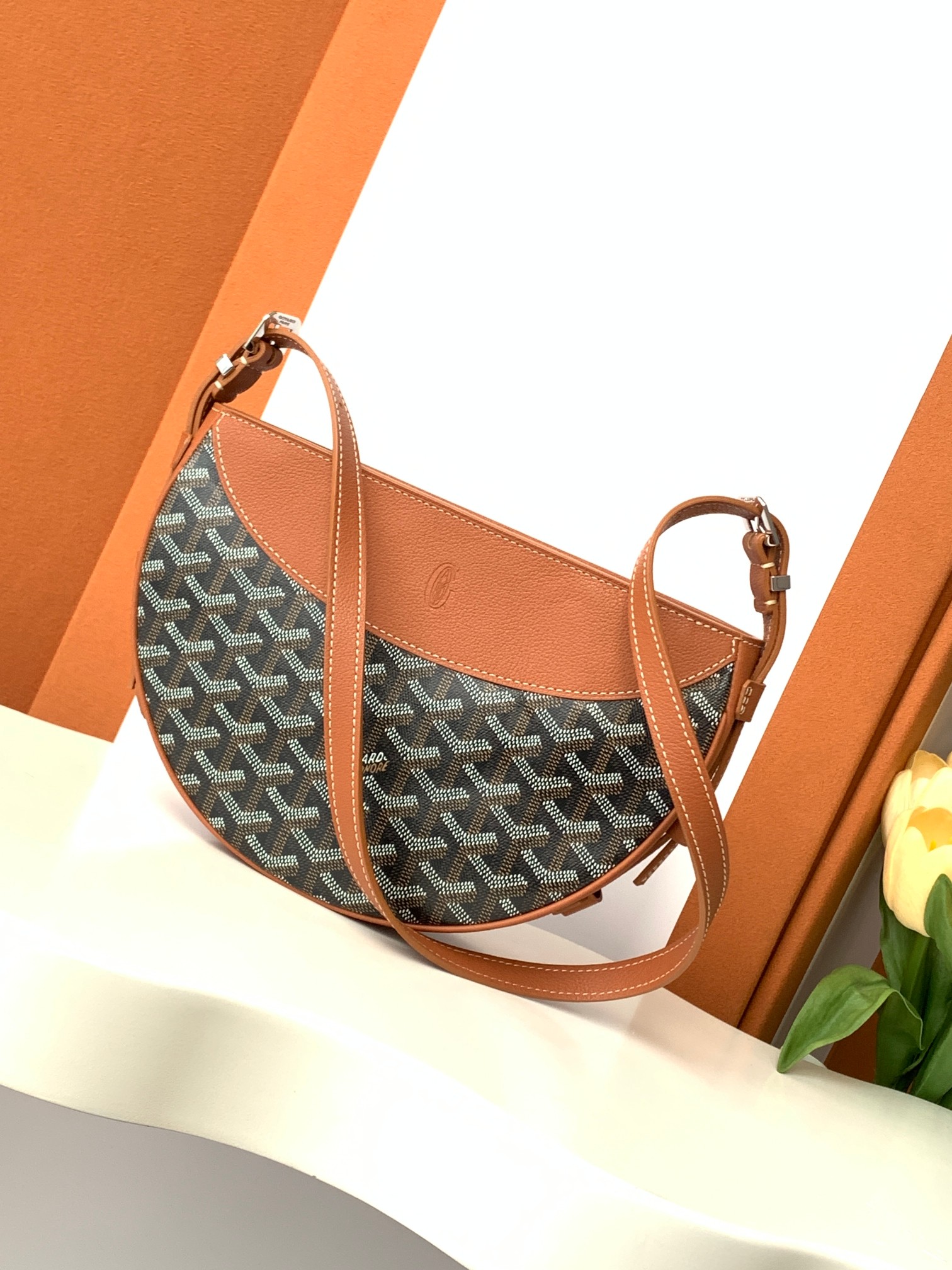 Goyard Hirondelle Bag – Bagistry Closet 25cm Black & Tan