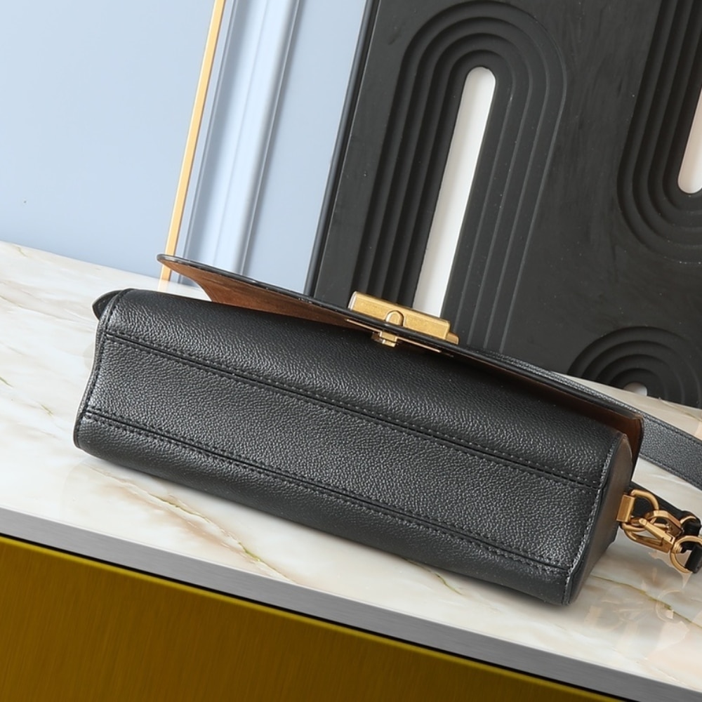 Louis Vuitton Soft Twist Black 27Cm M24639